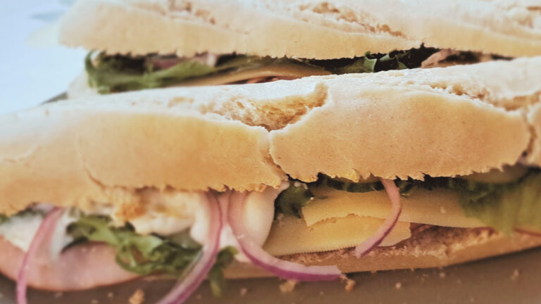 Sandwich-sukupolvi ja ruuhkavuosiralli